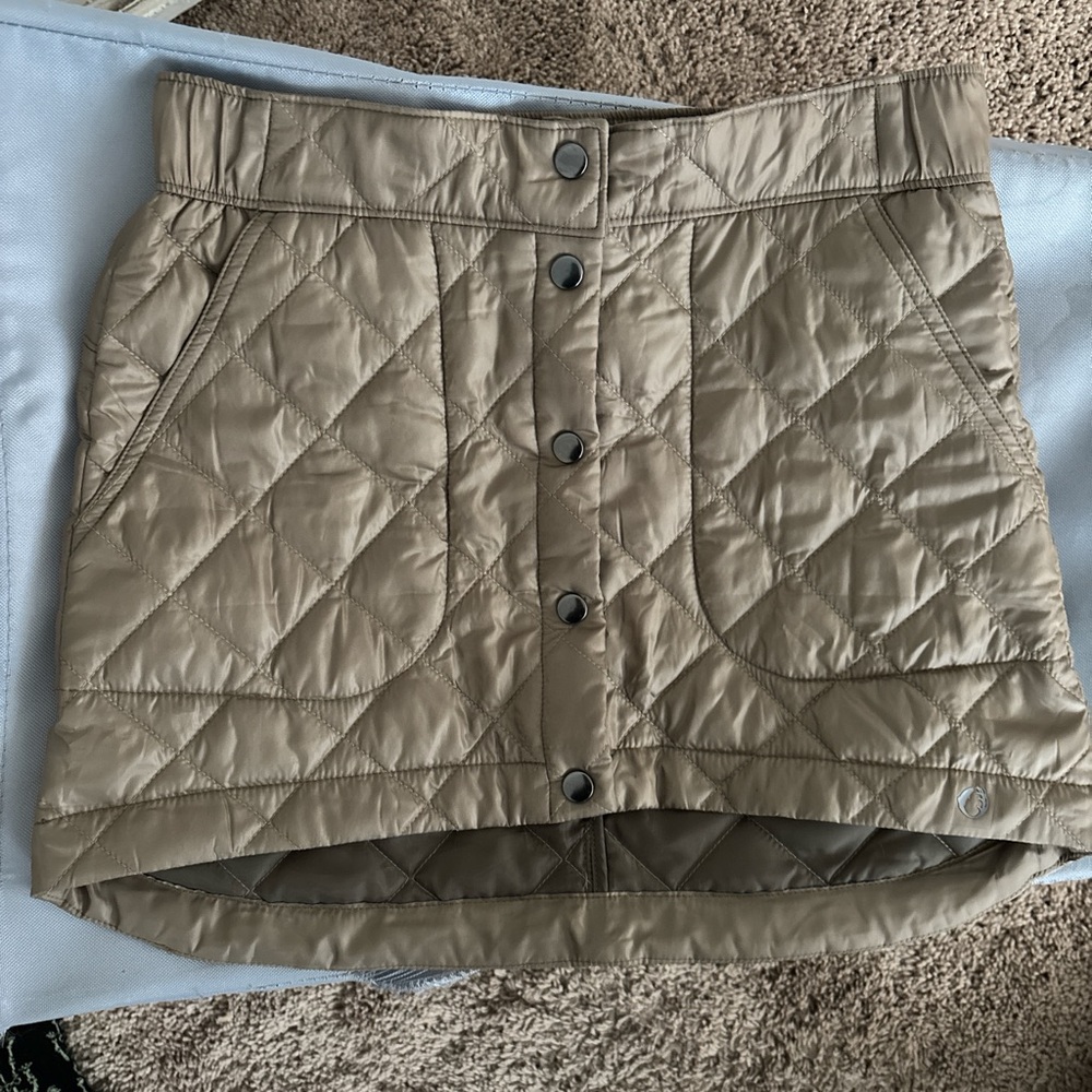 Puffer mini skirt